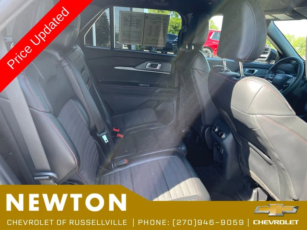 Used 2025 Gray Ford ST-Line image 27