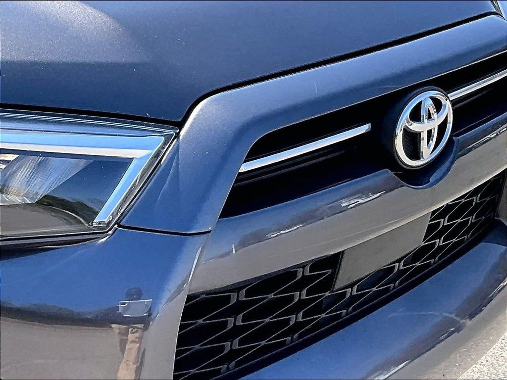 Used 2022 Magnetic Gray Metallic Toyota SR5 image 32