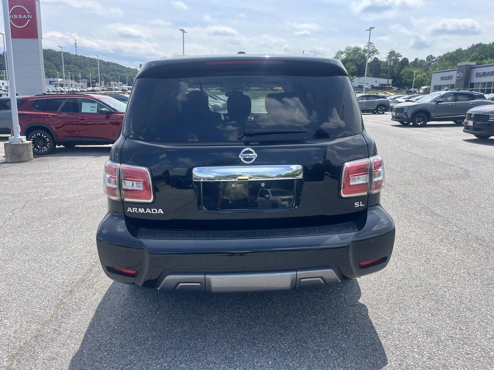 Used 2019 Super Black Nissan SL image 6