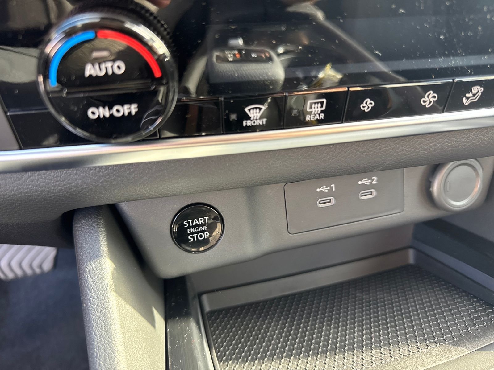 New 2026 Nissan Rogue SV 4D Sport Utility