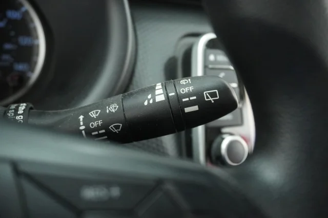 Used 2025  Nissan S image 23