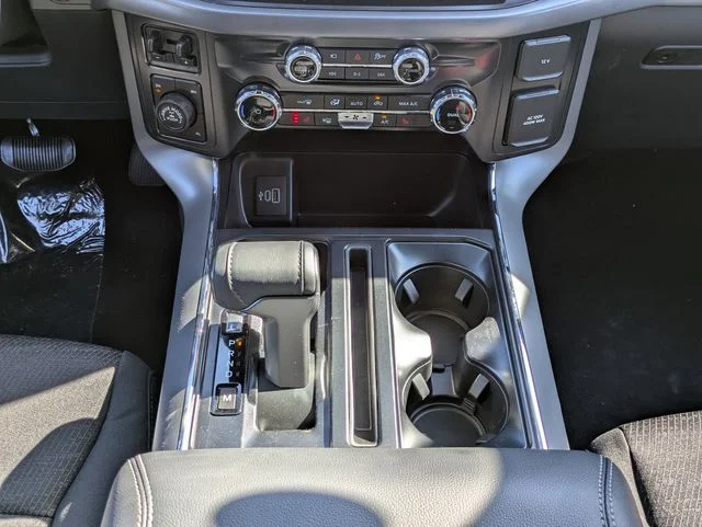 New 2026 Iconic Silver Metallic Ford XLT image 19
