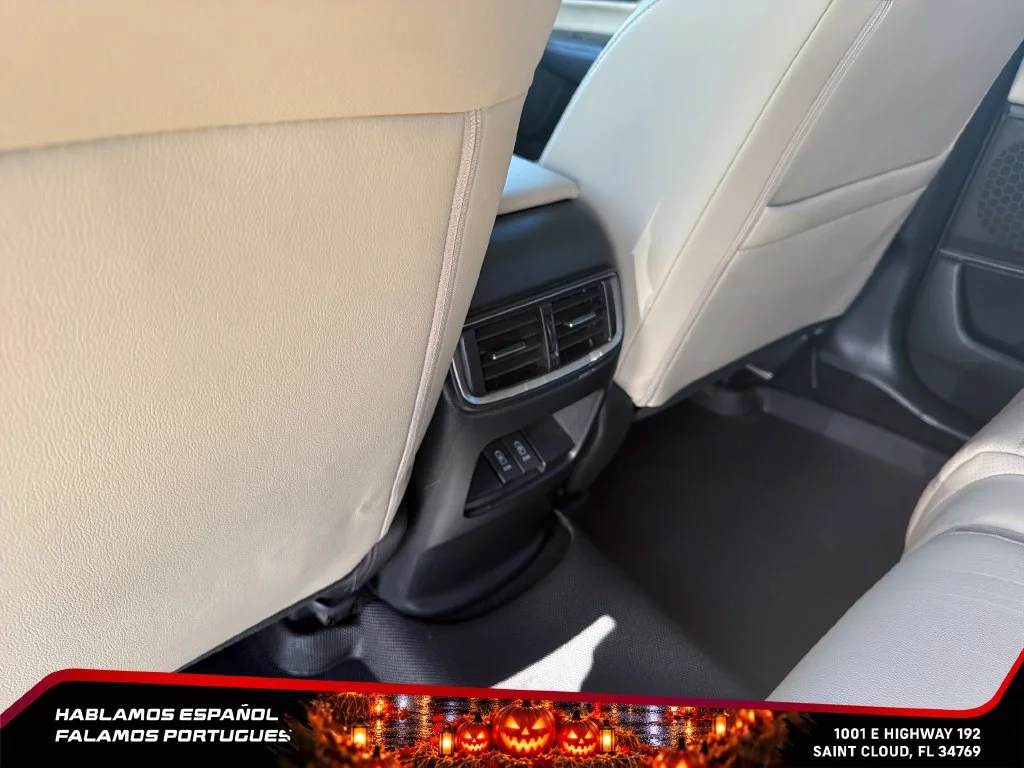 Used 2022 White Honda Touring image 29