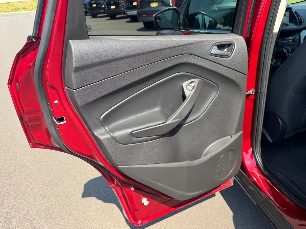 Used 2019 Red Ford SE image 13