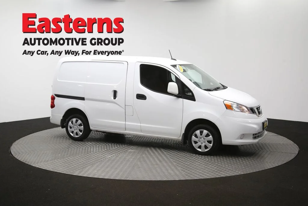 Used 2020 White Nissan SV image 46