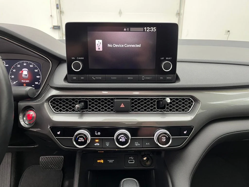 Used 2023 White Acura Base image 27