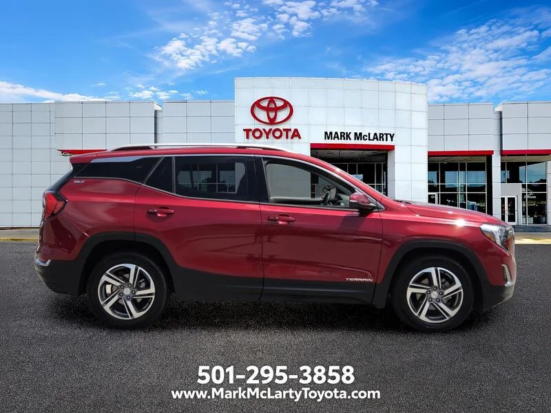 Used 2020 Red Quartz GMC FWD 4DR SLT image 6