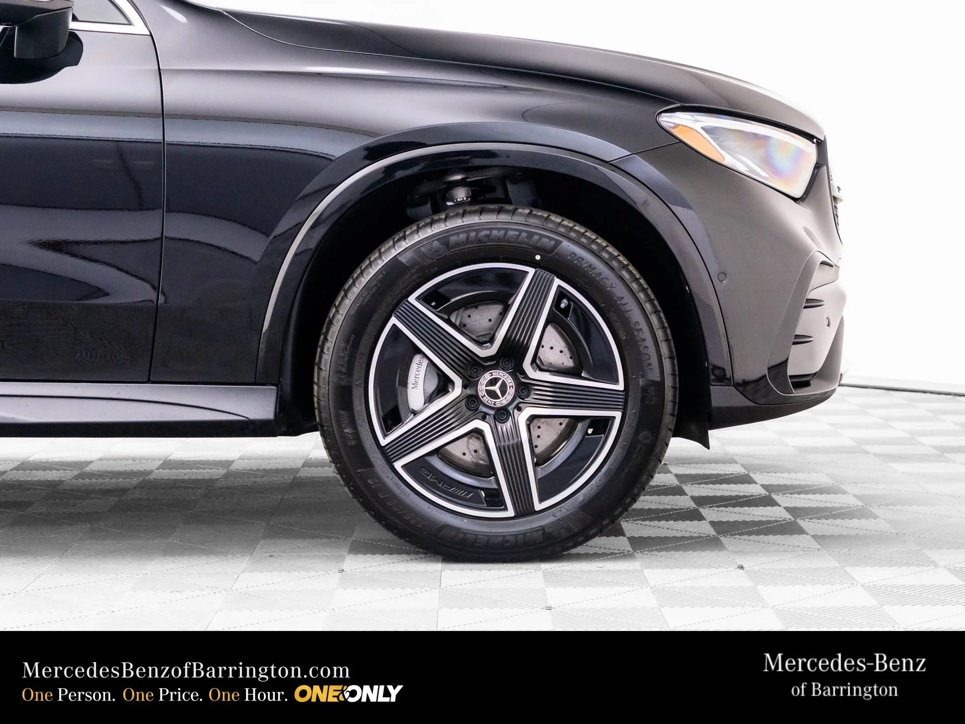 New 2026 Black Mercedes-Benz GLC 300 image 39