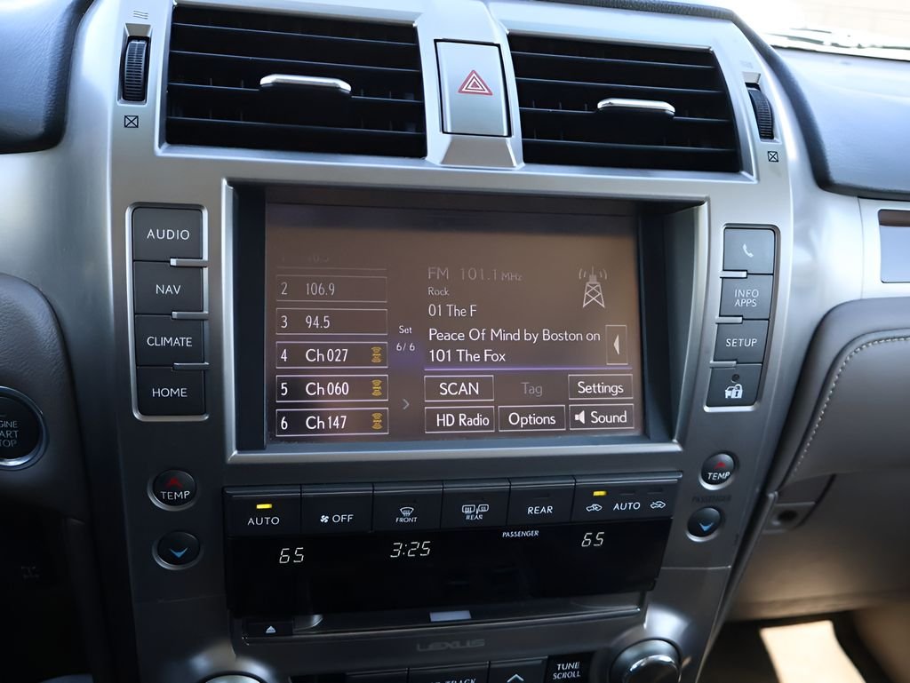 Used 2019 Nightfall Mica Lexus 460 image 20