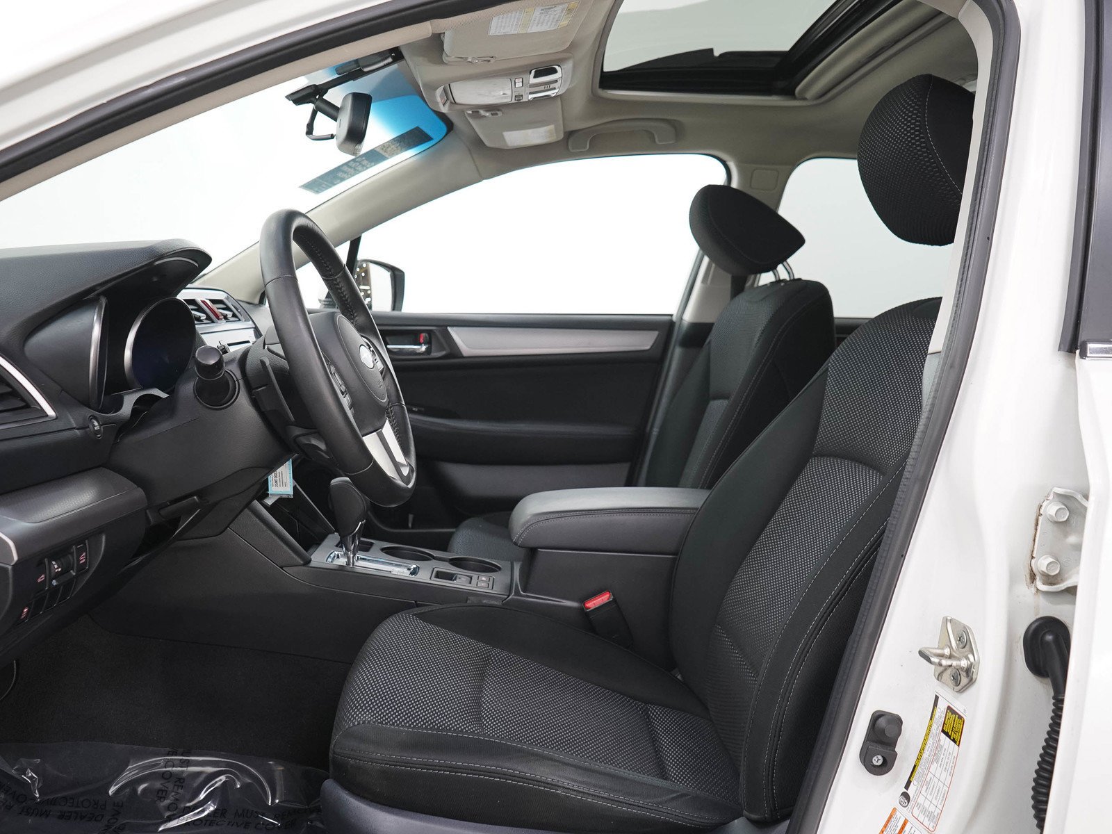 Used 2016 Crystal White Pearl Subaru 2.5i Premium image 22