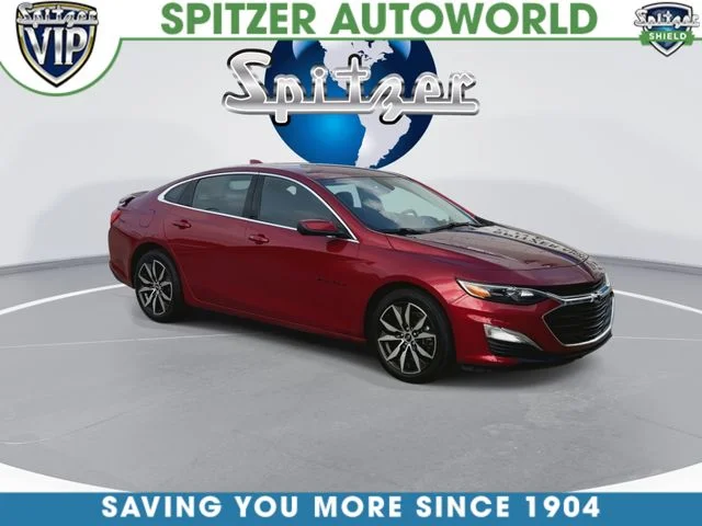 Used 2021 Red Chevrolet RS image 3