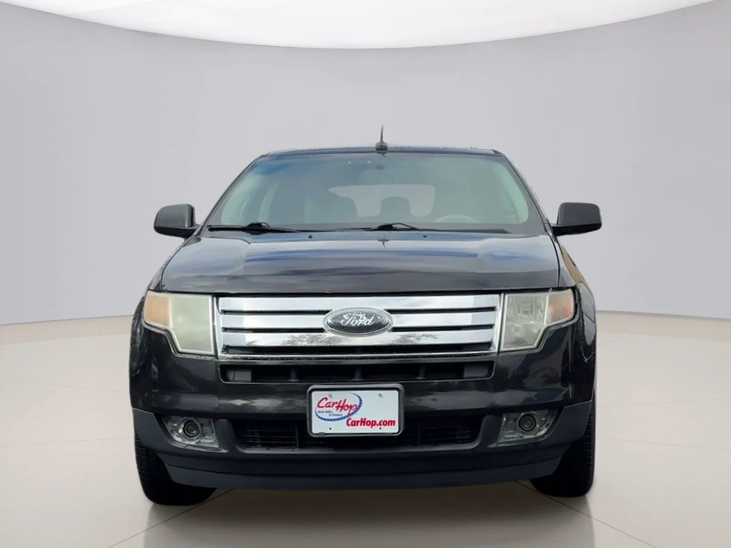 Used 2010 Black Ford LIMITED image 2