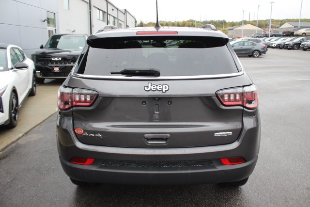 Used 2019 Gray Jeep Latitude image 28