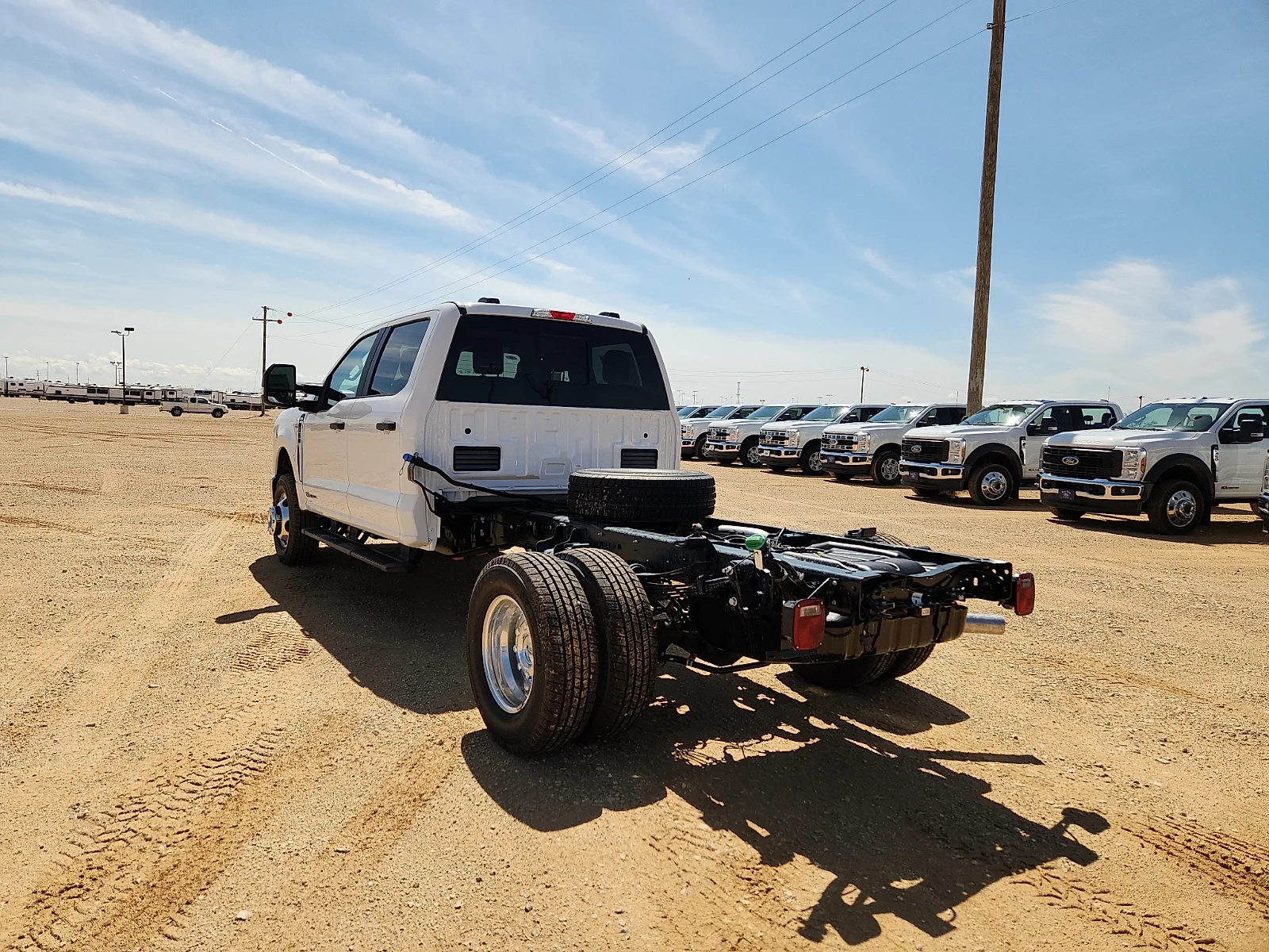 New 2026 Oxford White Ford F-350® XL image 5