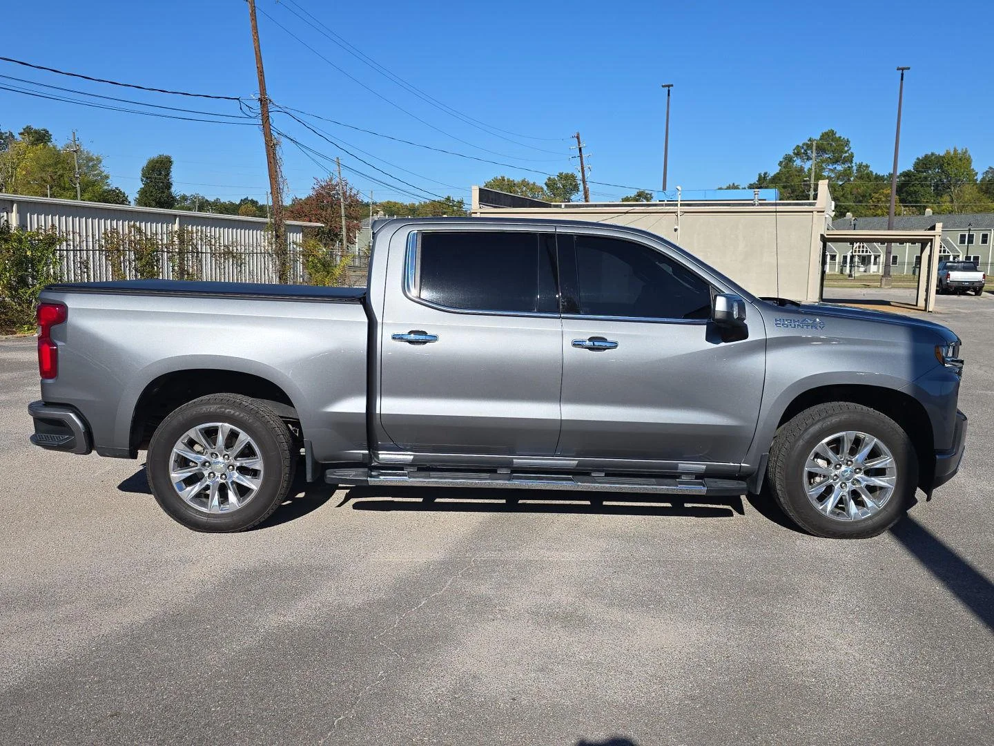 Used 2022 Satin Steel Metallic Chevrolet High Country image 2