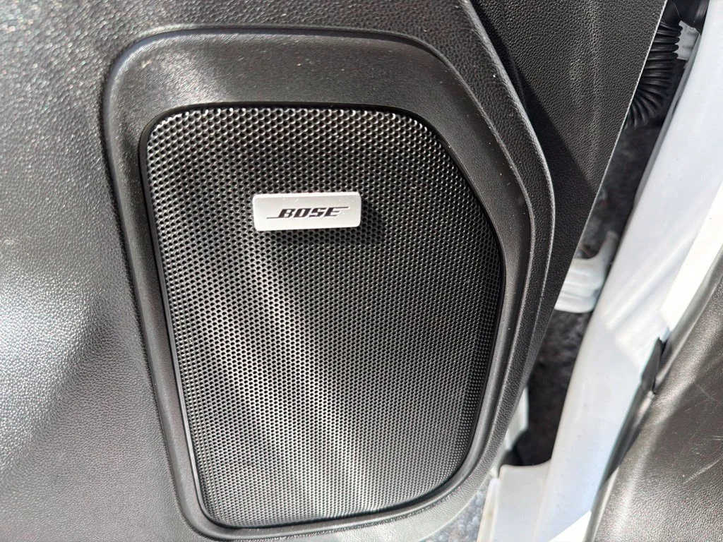 Used 2020 IRIDESCENT PEARL TRICOAT Chevrolet High Country image 33