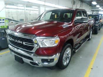 2022 RAM 1500 Big Horn/Lone Star 4x4 Crew Cab 5'7's photo