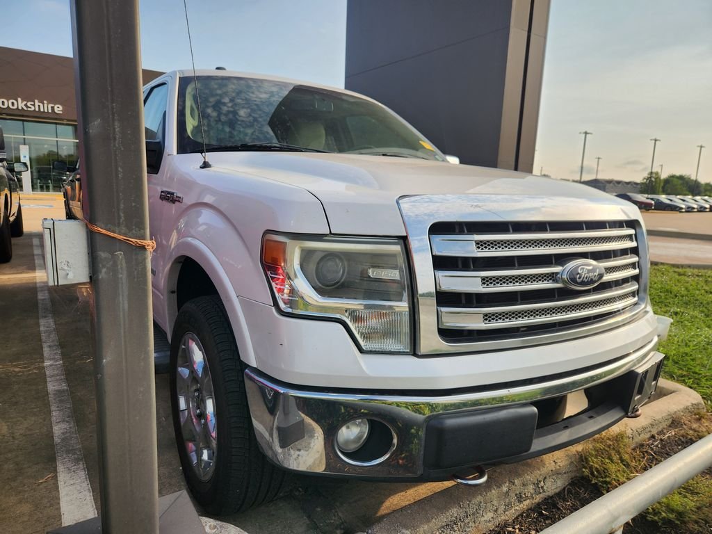 Used 2013 White Platinum Metallic Tri-Coat Ford Lariat image 3