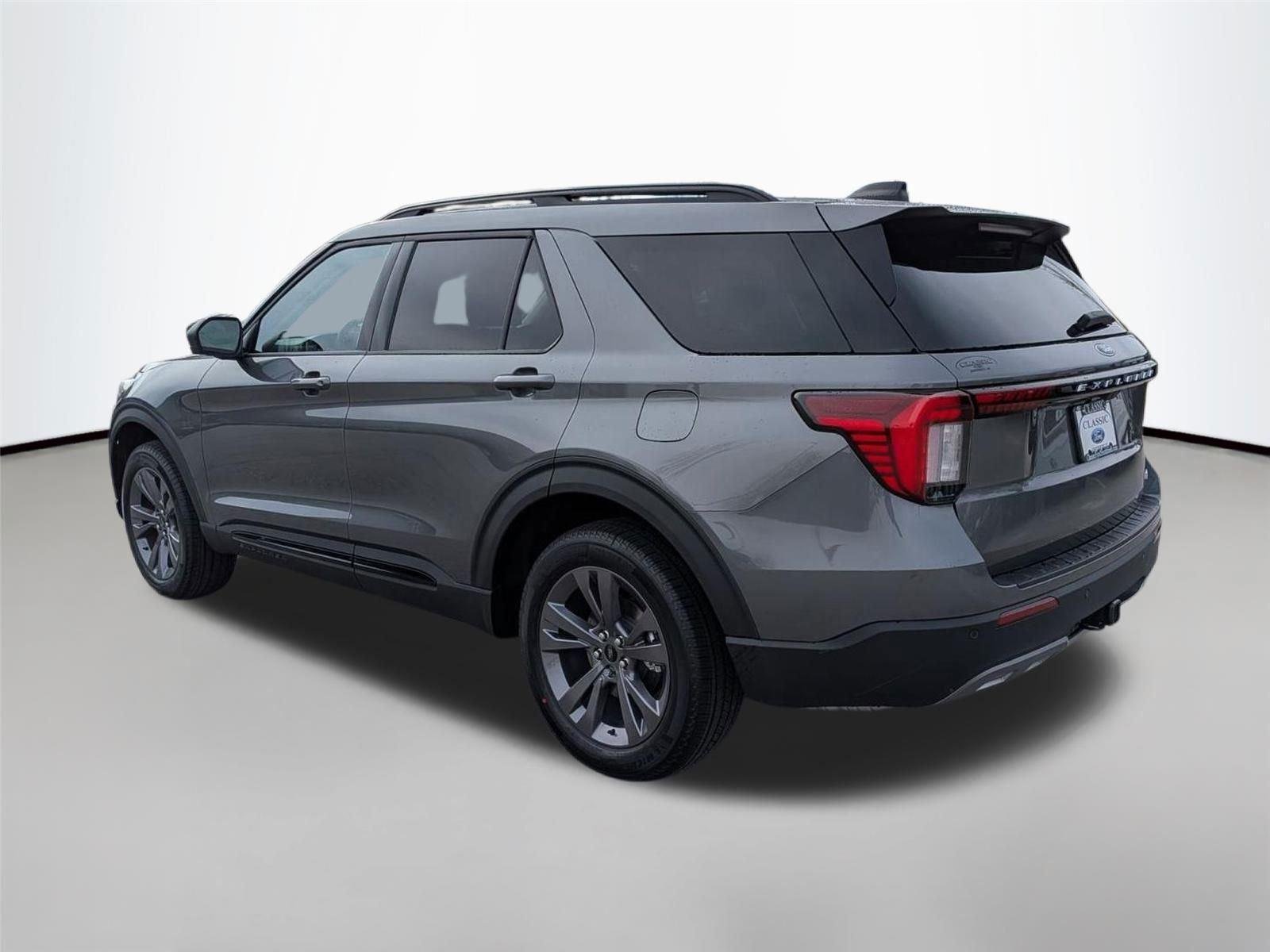 New 2026 Carbonized Gray Metallic Ford Active image 9