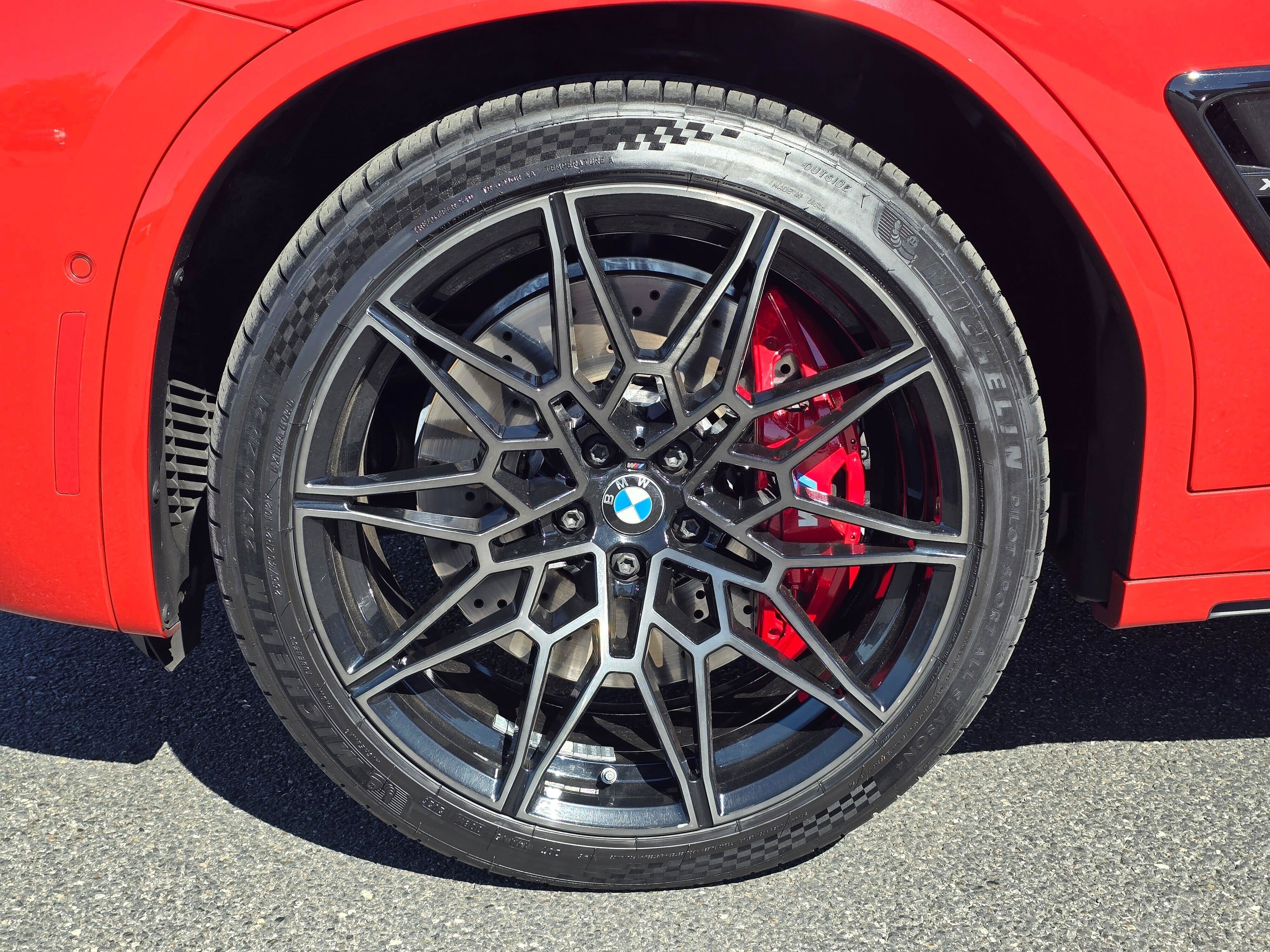 Used 2022 Toronto Red Metallic BMW M image 8