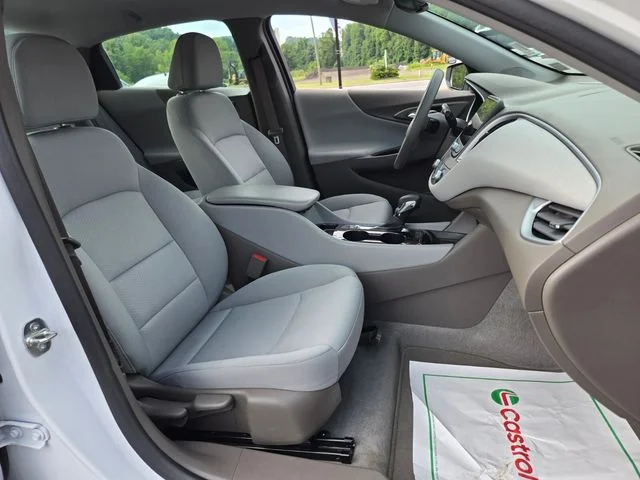 Used 2023 White Chevrolet LS image 21