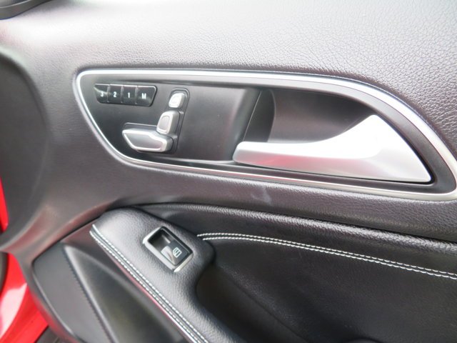 Used 2020 Jupiter Red Mercedes-Benz GLA 250 image 13
