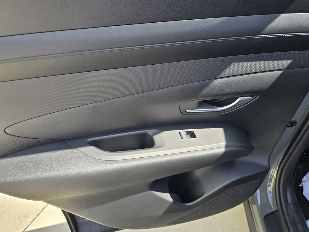 New 2026 Silver Hyundai SEL image 12