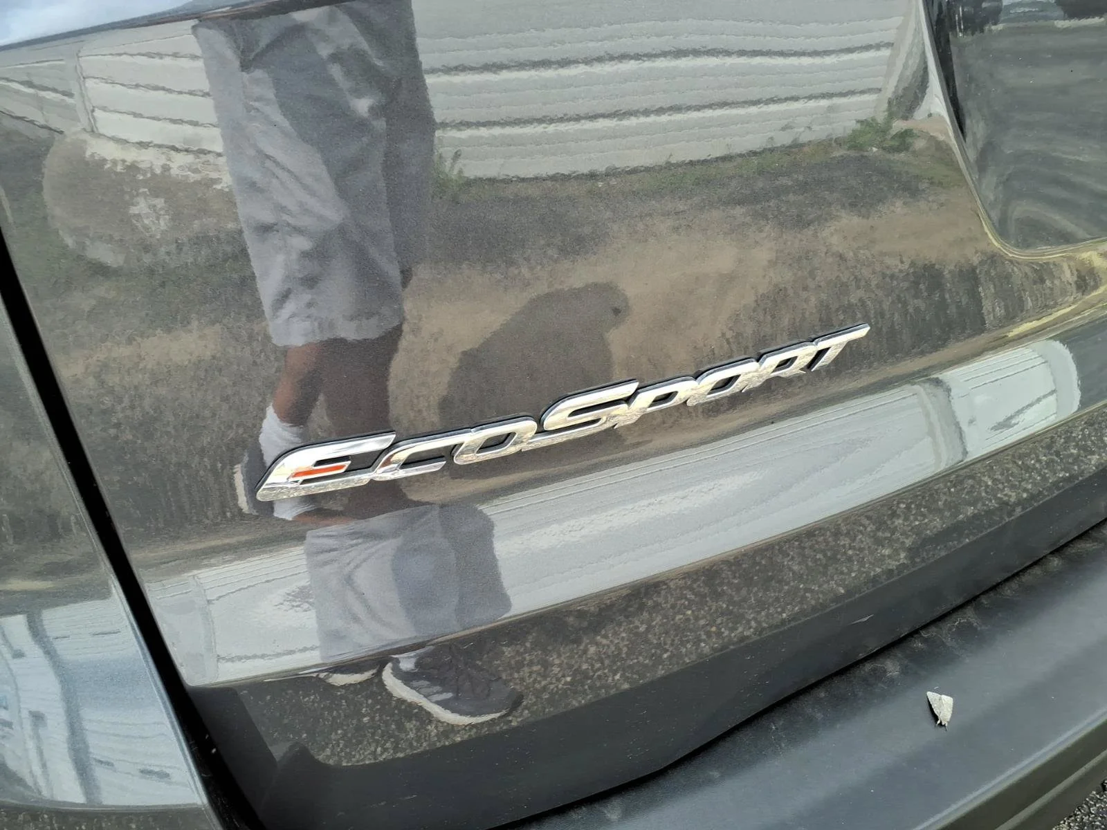 Used 2022 Smoke Metallic Ford S image 17