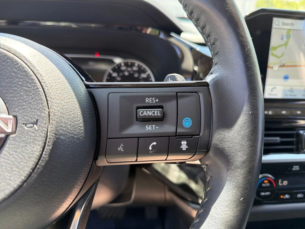 Certified Used 2023 White Nissan SL image 29