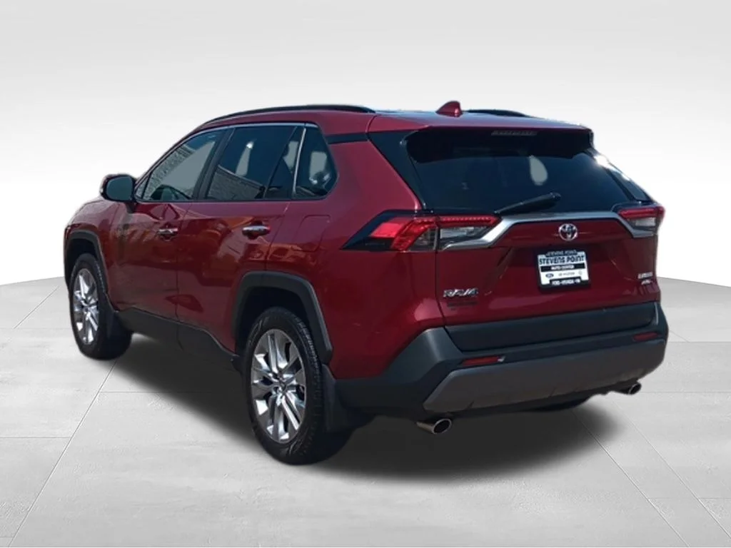 Used 2019 Red Metallic Toyota Limited image 5
