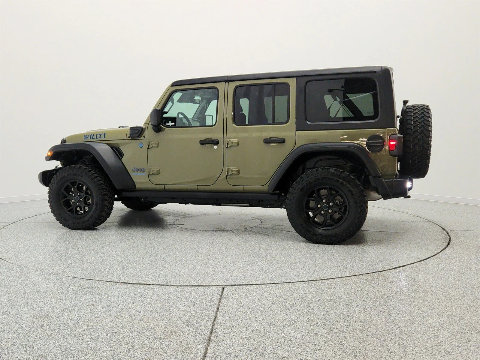 Used 2025 41 Jeep Willys 4x4 image 8