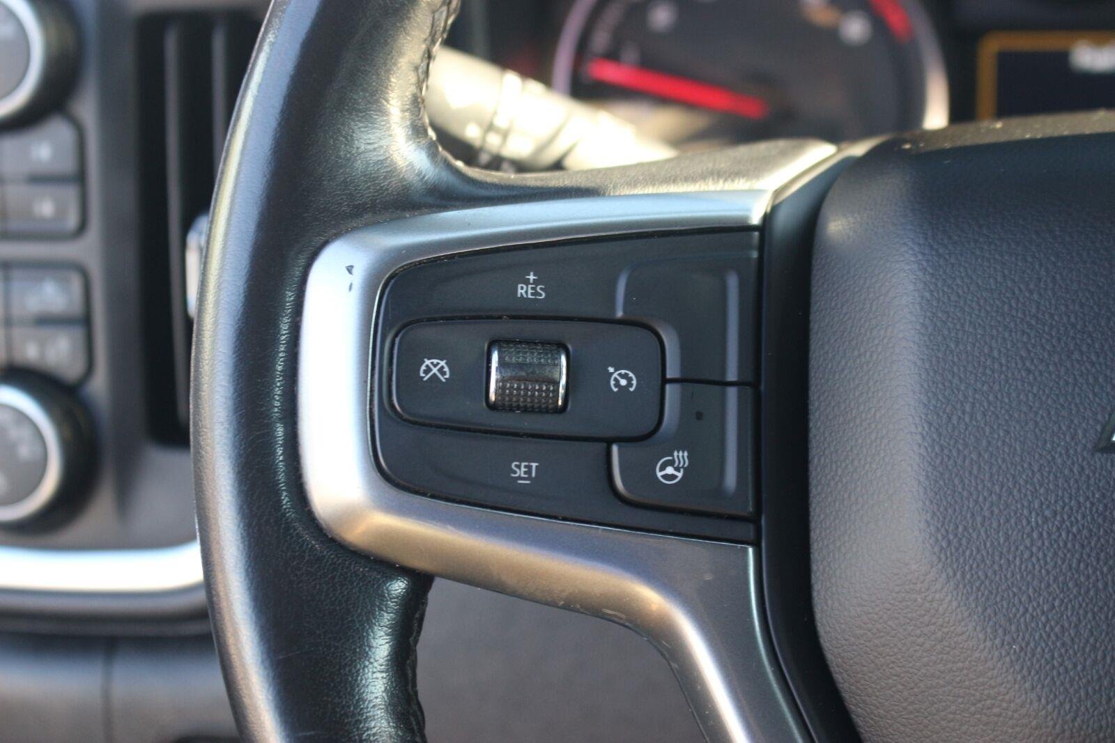 Used 2022 SUMMIT WHITE Chevrolet RST image 22