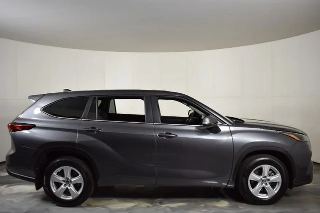 Used 2023 Gray Toyota LE image 11