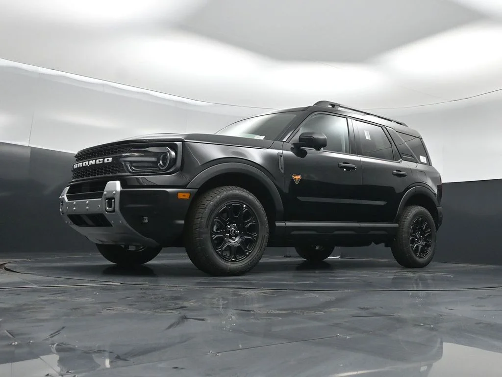 New 2026 Shadow Black Ford Badlands image 41