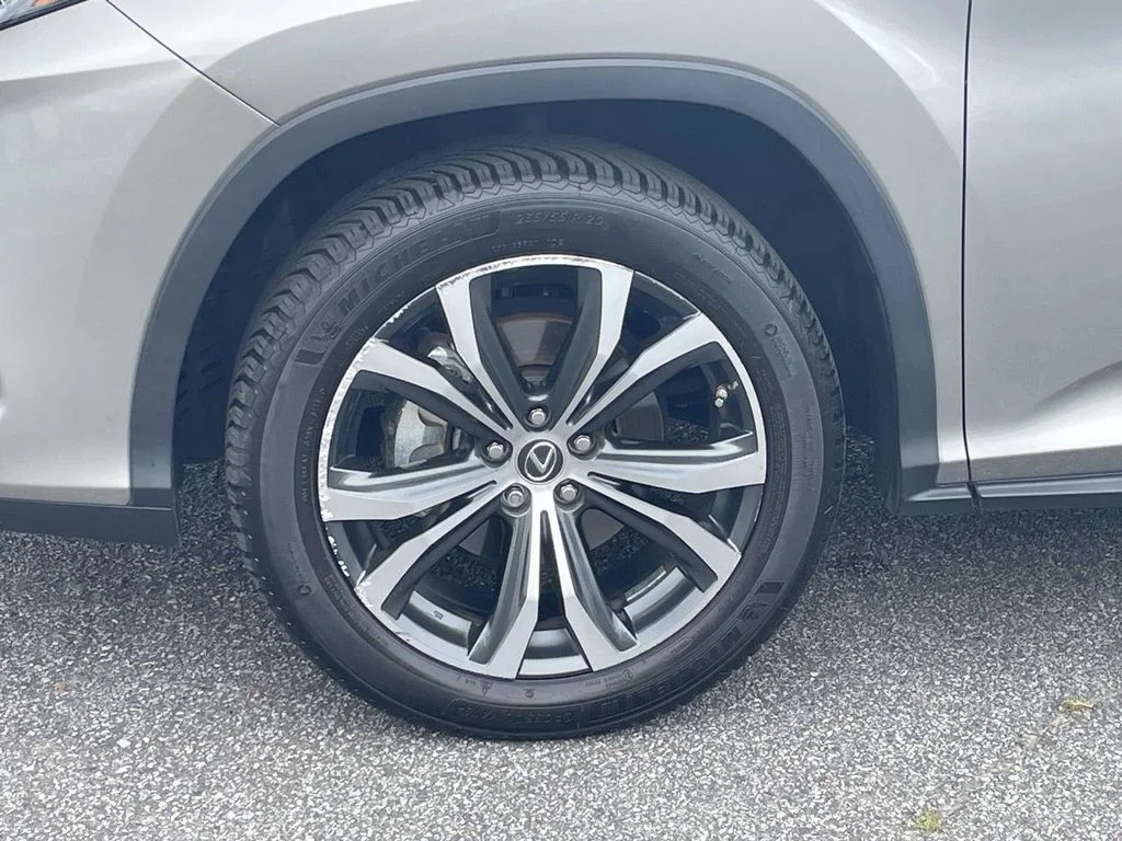 Used 2020 Silver Lexus 350 image 7