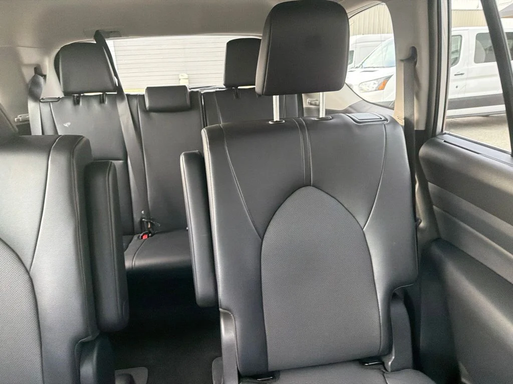 Used 2025 Silver Toyota XLE image 14