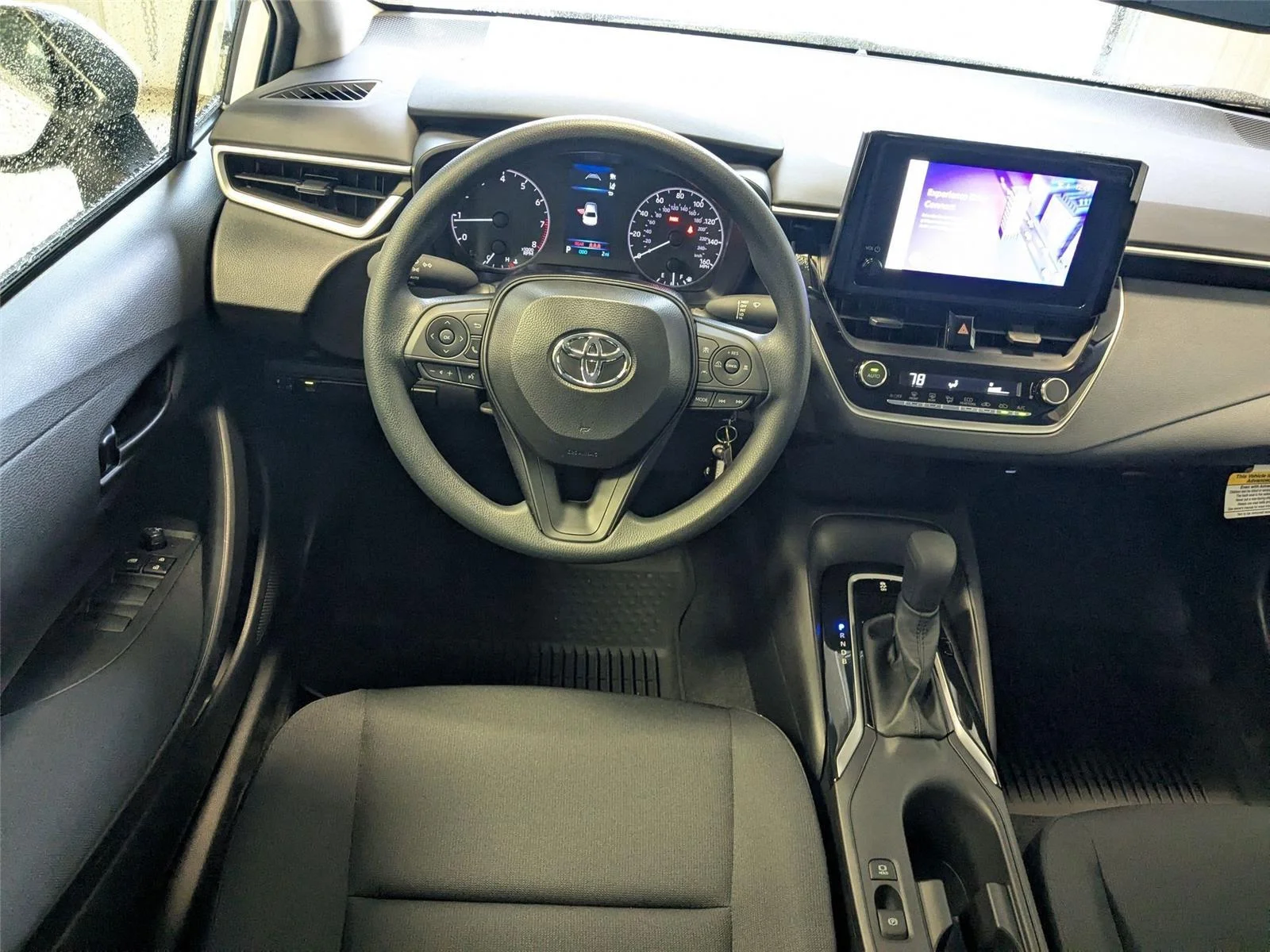 2025 Toyota Corolla LE - Photo 27