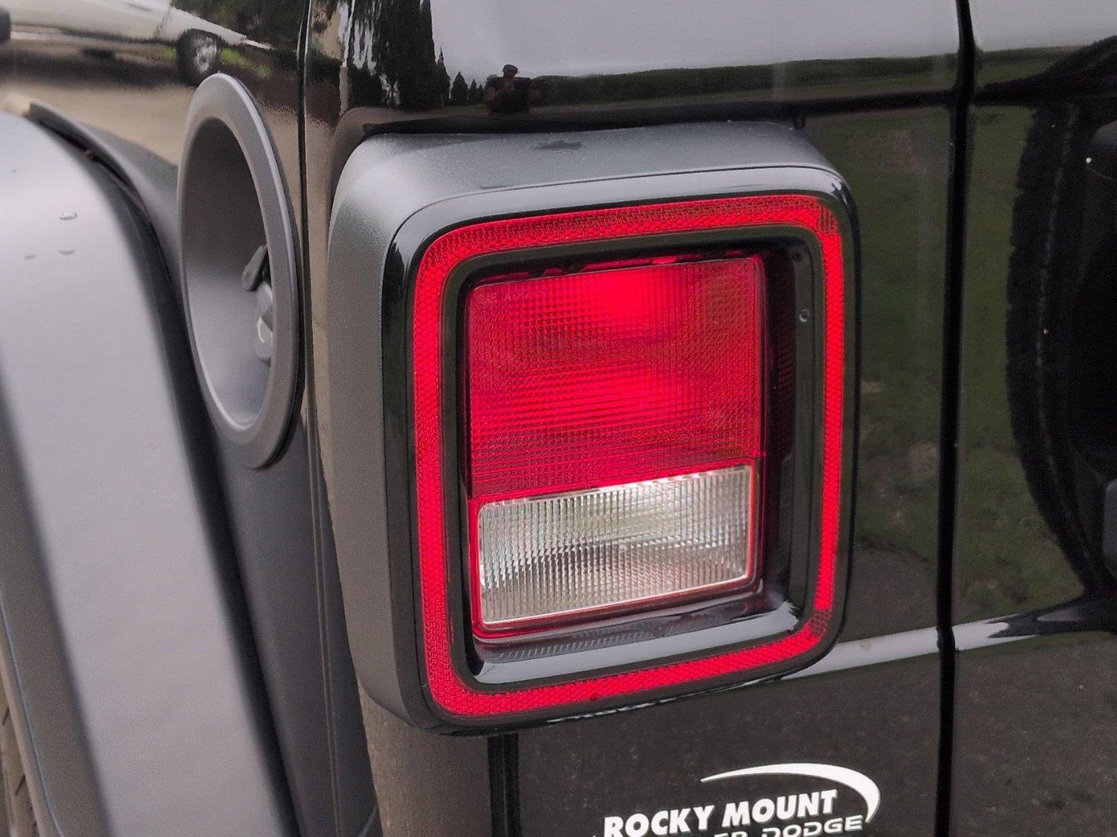 Used 2024 Black Clearcoat Jeep Sport S image 11