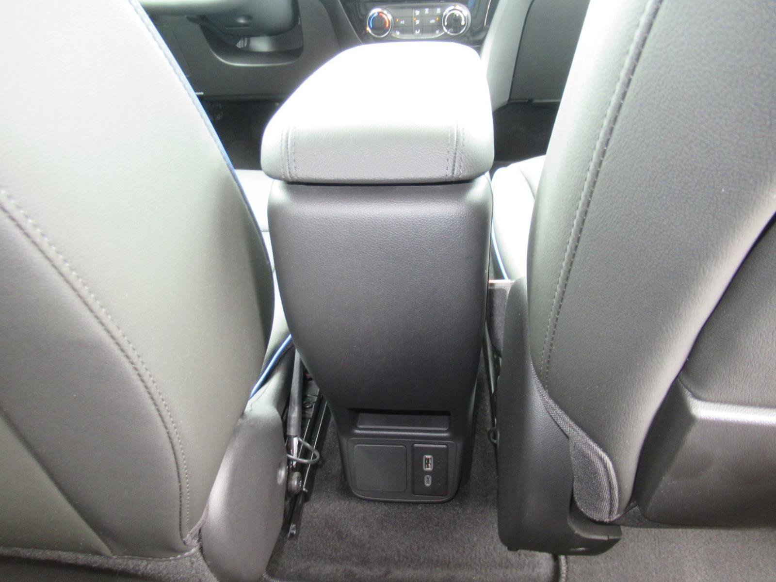 Used 2025 Blue Buick Sport Touring image 33