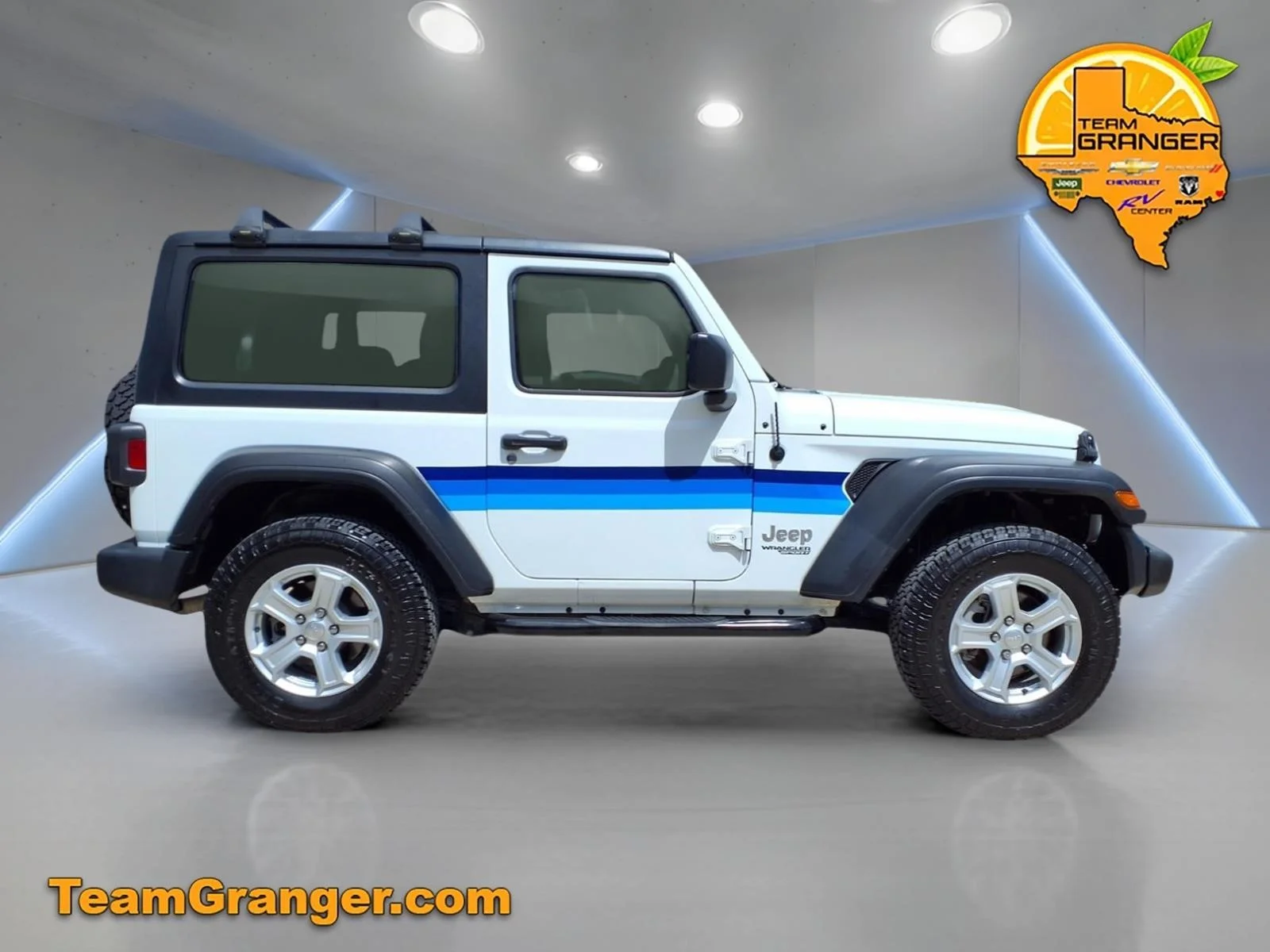 Used 2020 White Jeep Sport S image 5