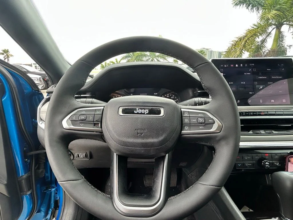 Used 2023 Blue Jeep Limited image 21