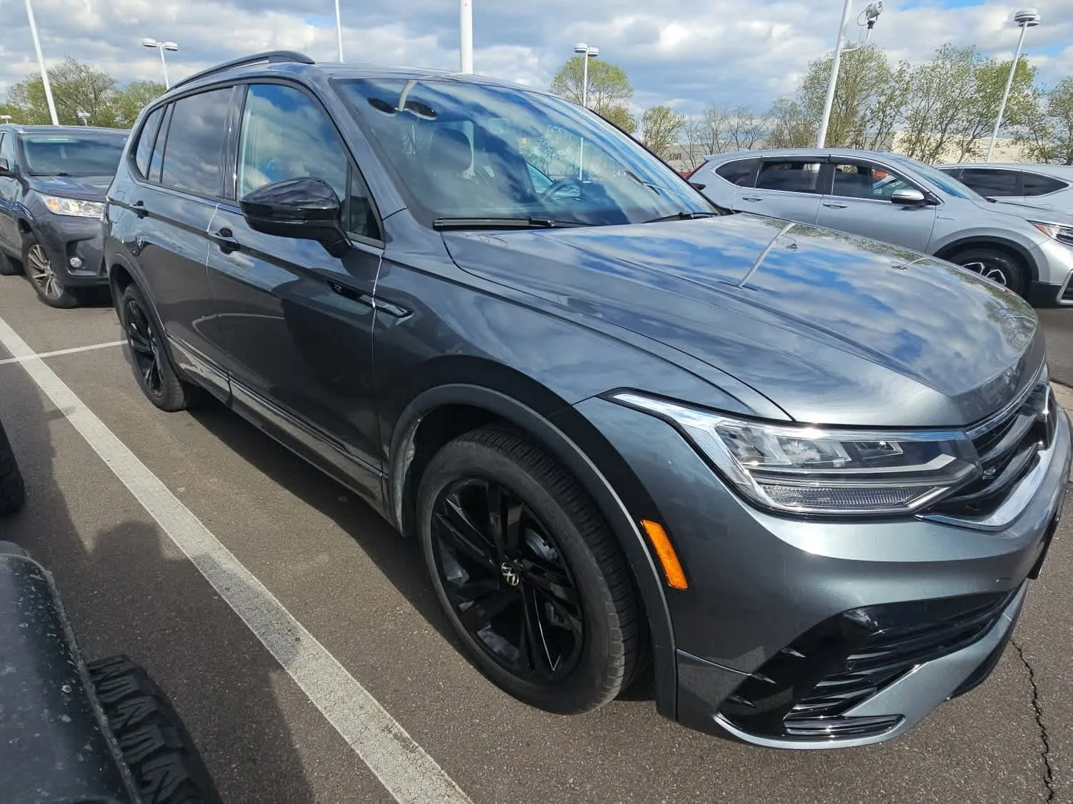 3VV8B7AX5RM148464