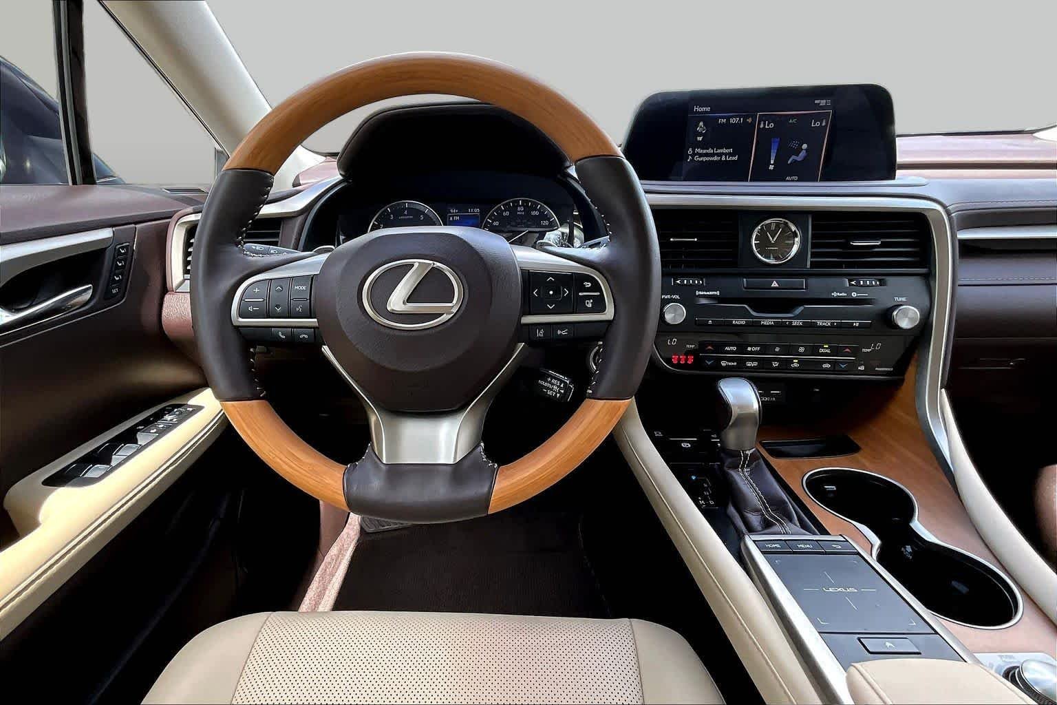 Used 2020 Obsidian Lexus  image 6