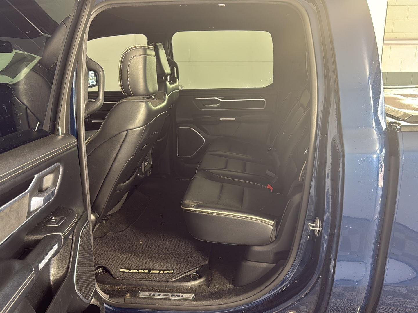 Used 2020 Patriot Blue Pearlcoat Ram Laramie image 12