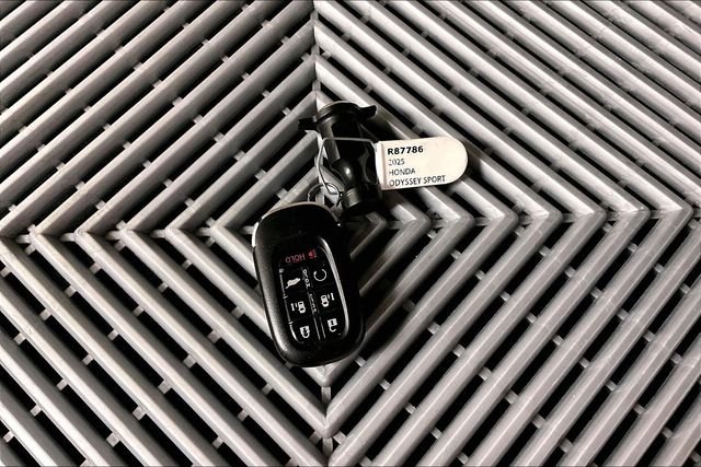 Used 2025 Crystal Black Pearl Honda Sport-L image 11