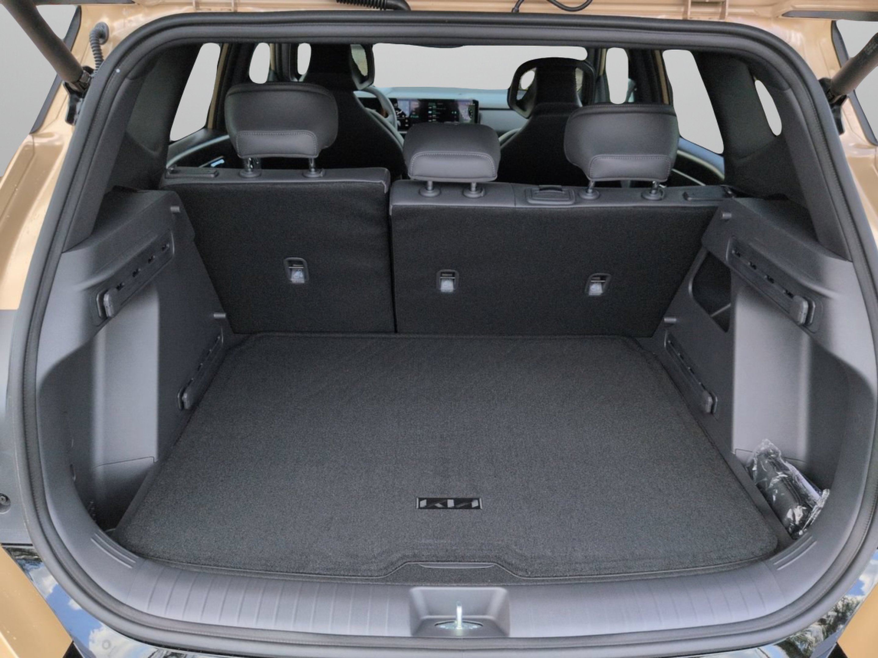 New 2027 Terrain Brown Kia X-Line S image 16