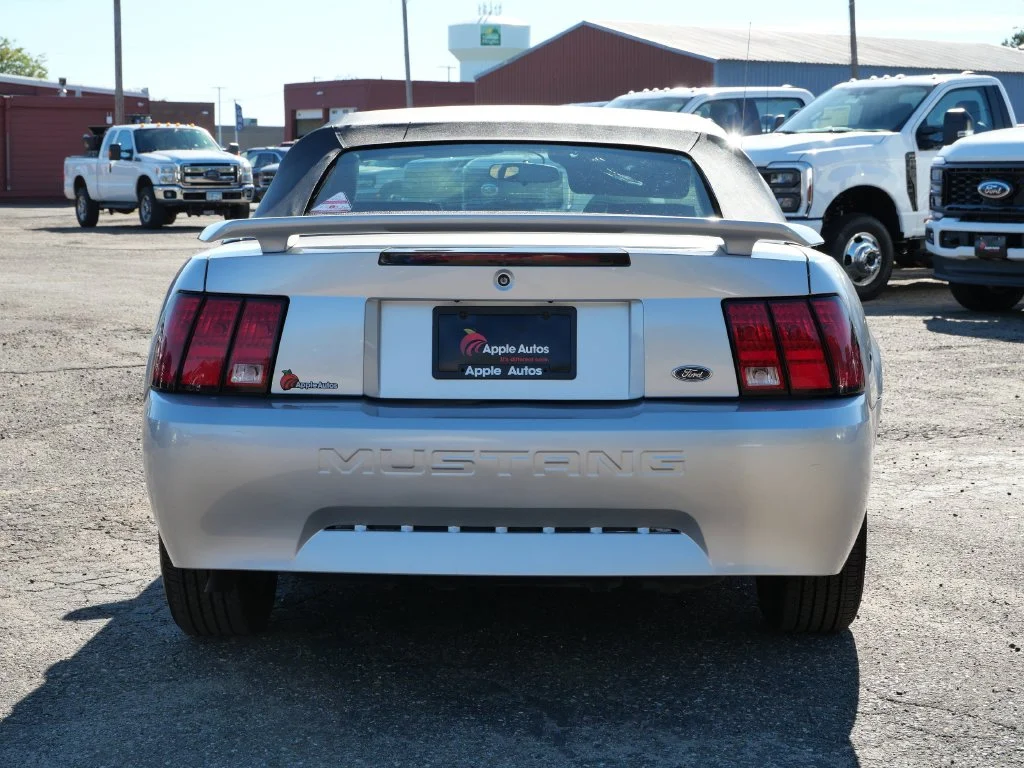 Used 2004  Ford V6 image 10