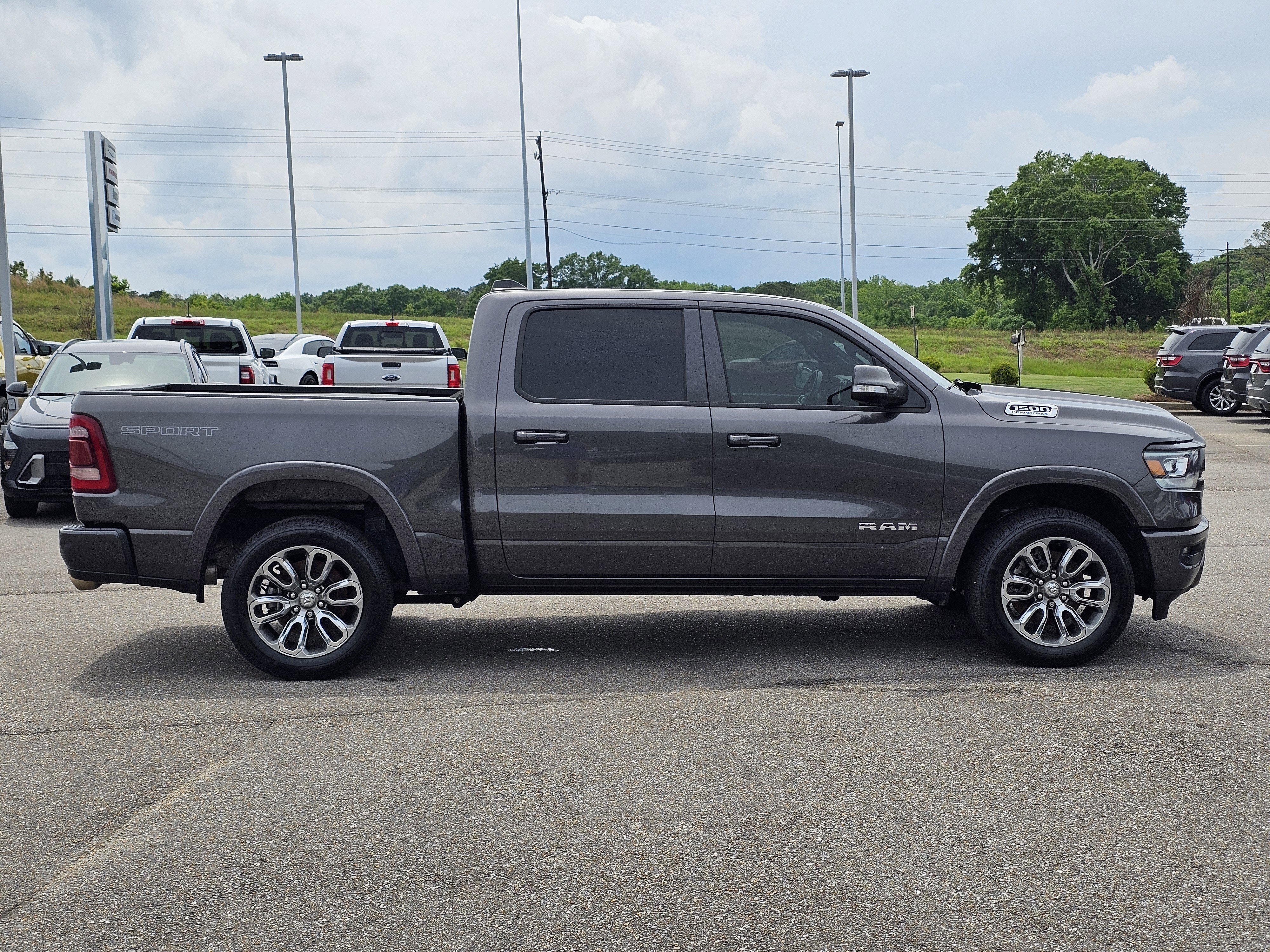 2022 RAM Ram 1500 Pickup Laramie - Photo 8