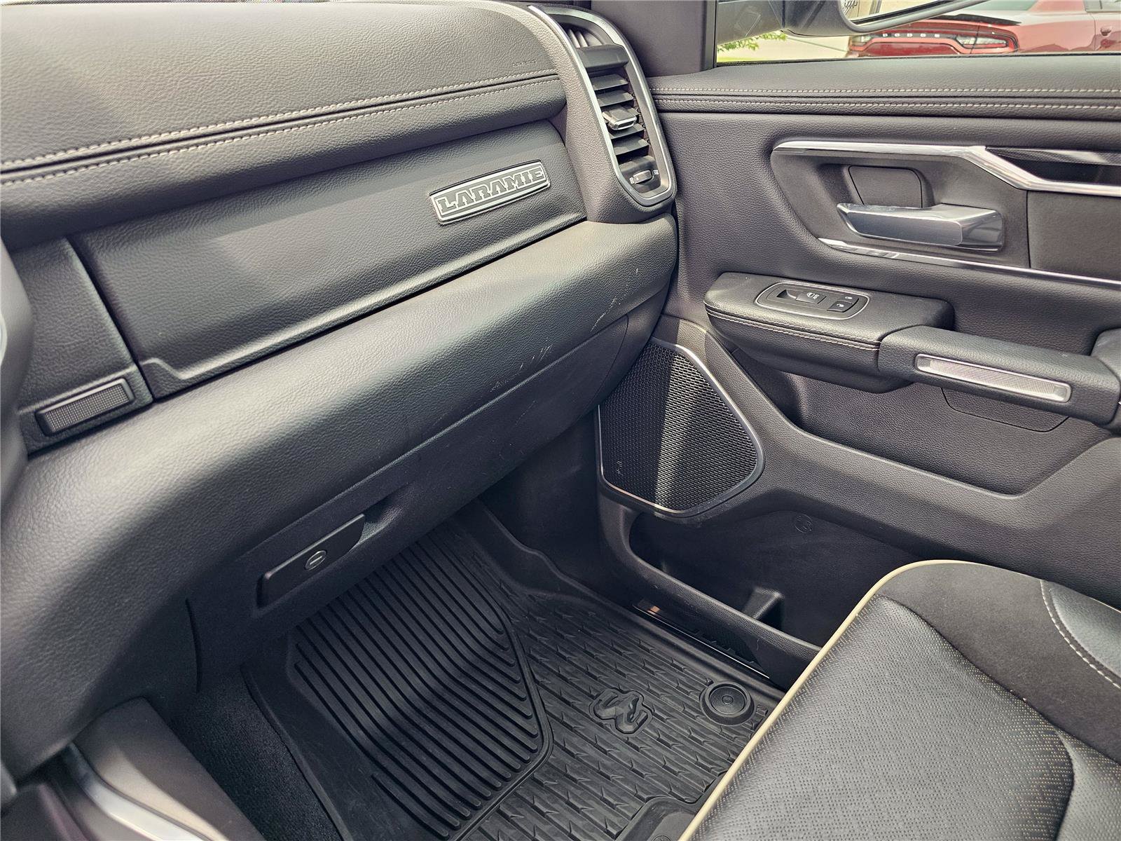 2022 RAM Ram 1500 Pickup Laramie - Photo 28