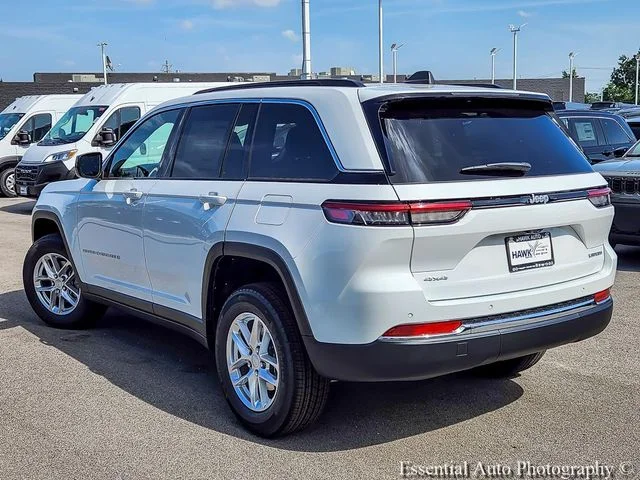 New 2026 Bright White Clearcoat Jeep Laredo image 7